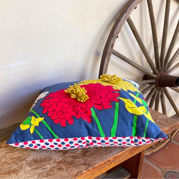 FLORAL POLKADOT DECORATIVE PILLOW Cute Kitchy Boho Cottage 17”x17” NEW w/TAG!!! - Picture 3 of 10